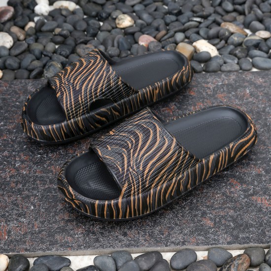 Fashionable summer slippers with tiger and snake prints, couples' slippers, dual-use EVA slippers for home and outings. Fashionable summer slippers with tiger and snake prints, couples' slippers, dual-use EVA slippers for home and outings.