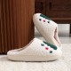 Comfortable and cute cartoon smiling Santa hat, Christmas tree, strawberry cotton slippers for couples, warm cotton slippers. Comfortable and cute cartoon smiling Santa hat, Christmas tree, strawberry cotton slippers for couples, warm cotton slippers.